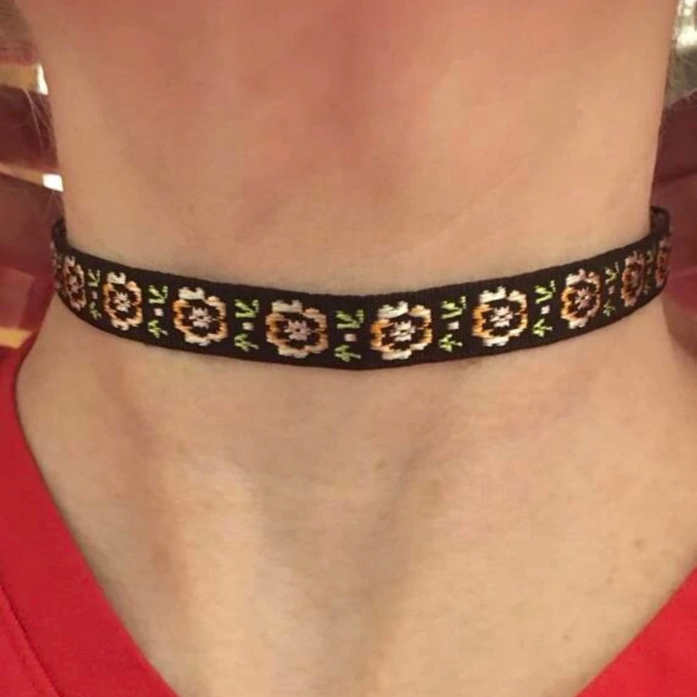 🌸 Lovely Floral Flower Choker 🌸